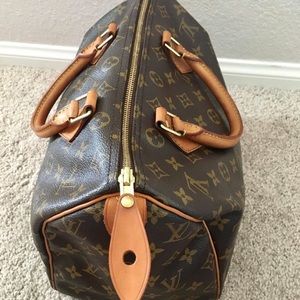 Louis Vuitton Speedy 30